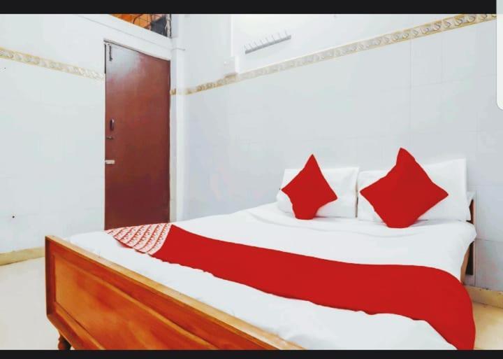 Metro Lodge Hyderabad Exterior foto